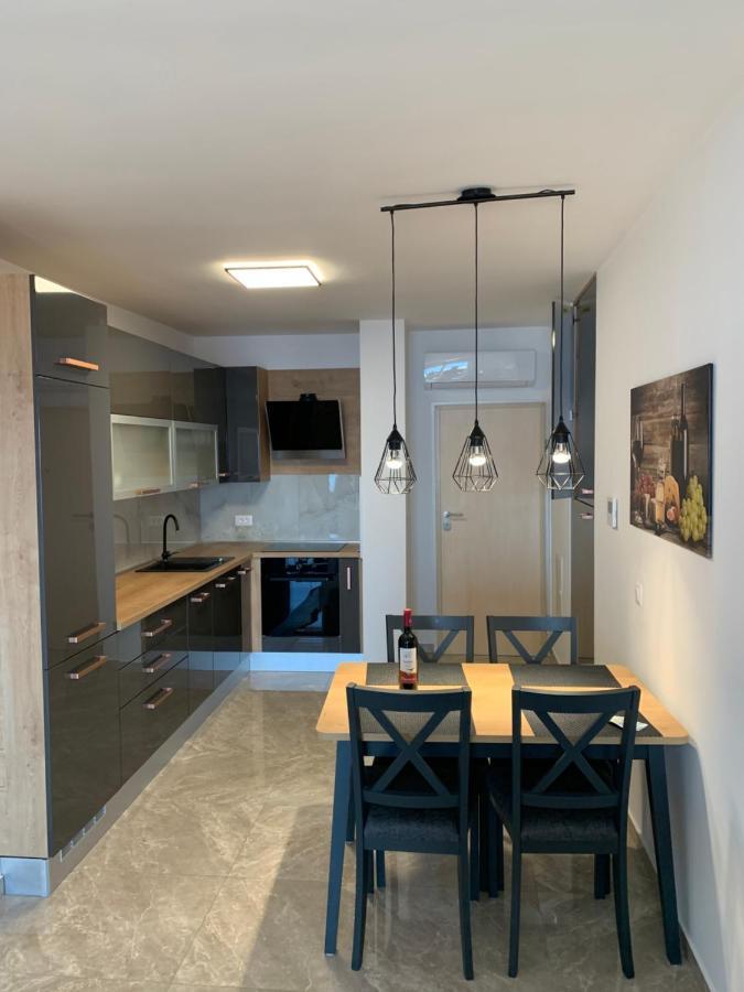Apartment Dalmatino Makarska Ngoại thất bức ảnh